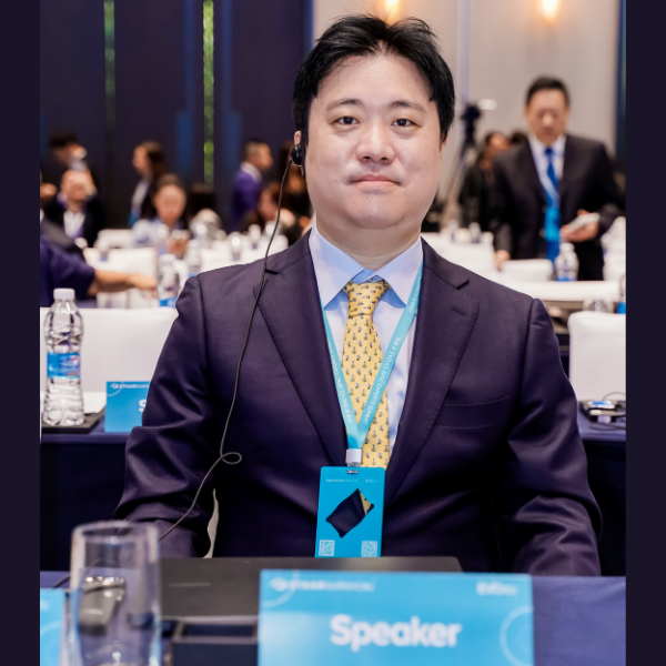 아이리움안과 최진영 원장, EVO ICL APAC Experts Summit 초청 강연, 학술 기여상 